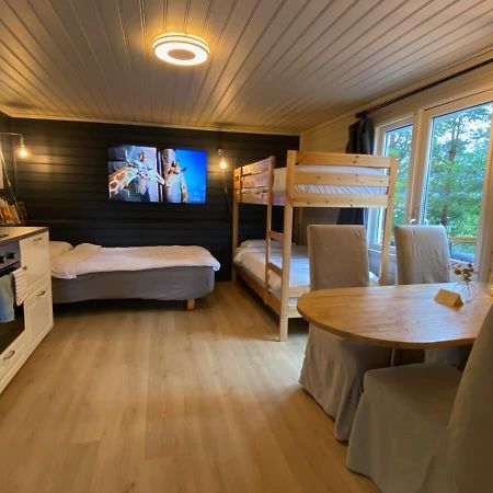 קריסטיאנסאנד Kveldsro Cabin In Nice Surroundings מראה חיצוני תמונה