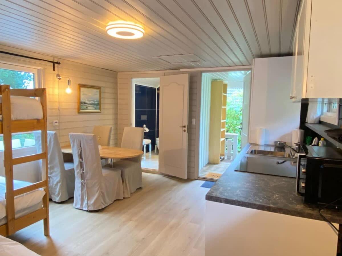 קריסטיאנסאנד Kveldsro Cabin In Nice Surroundings מראה חיצוני תמונה